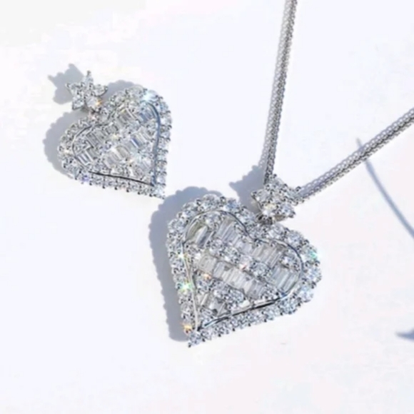 NEW BEAUTIFUL  PAVE DIAMOND NECKLACE - Picture 2 of 5